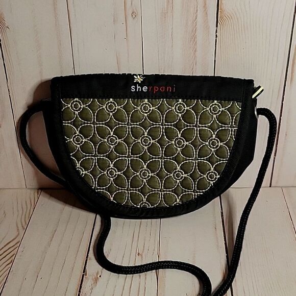 SHERPANI Uno LE Shoulder Wallet  Travel Bag Floral Black - Picture 1 of 6